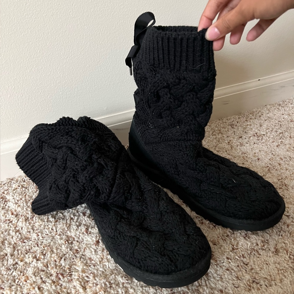 UGG